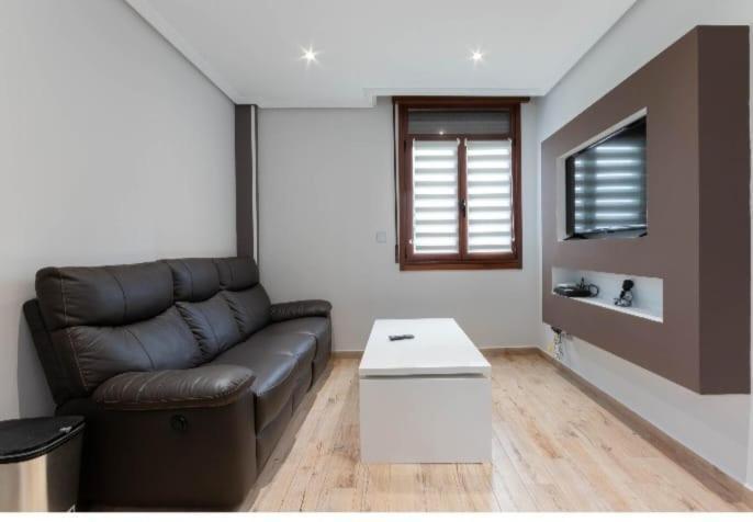 A Tan Solo 800 Metros De San Mames Apartman Bilbao Kültér fotó